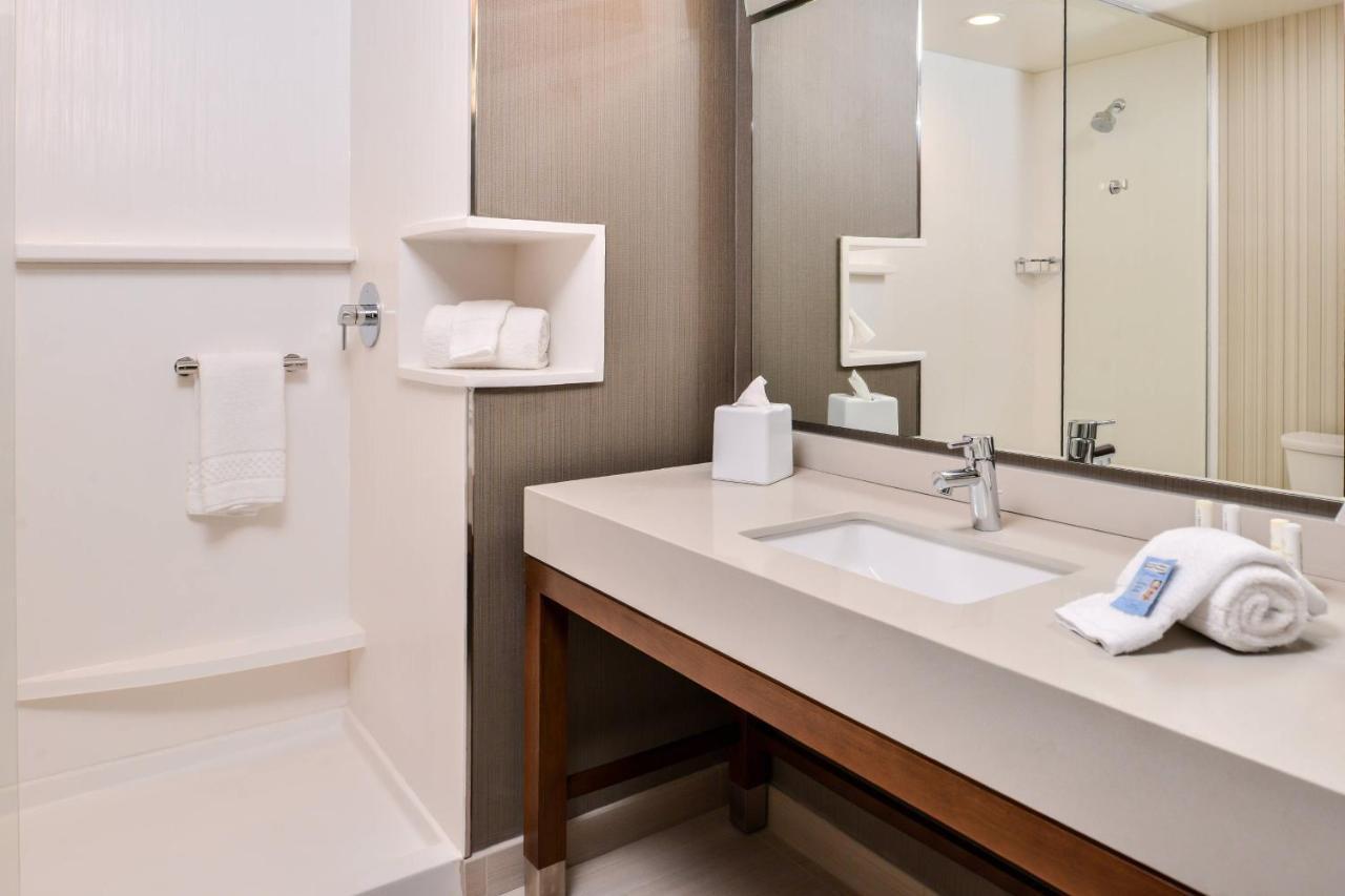 Courtyard By Marriott Charlotte Northlake Zewnętrze zdjęcie