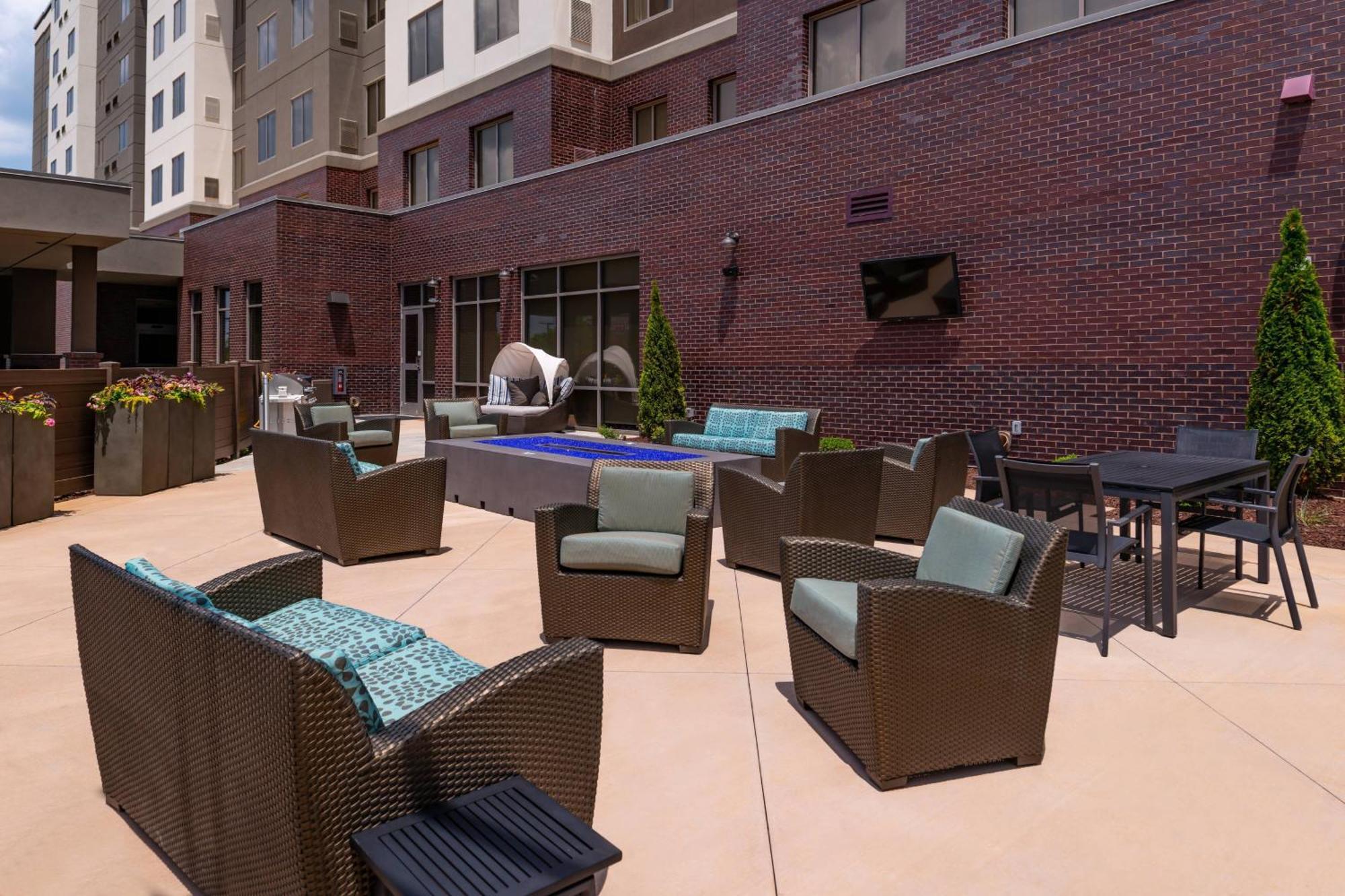 Courtyard By Marriott Charlotte Northlake Zewnętrze zdjęcie