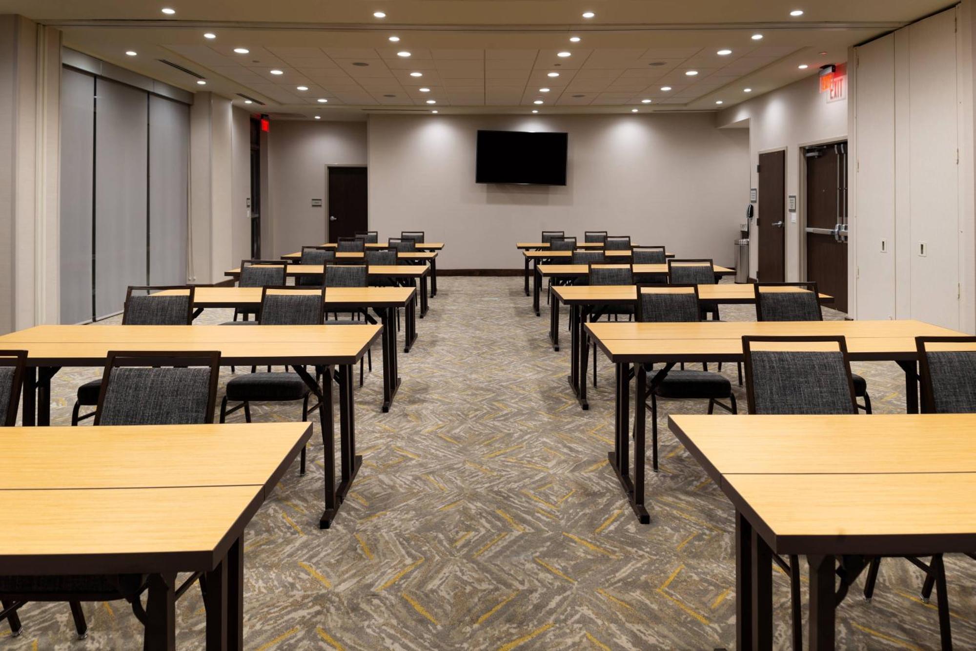 Courtyard By Marriott Charlotte Northlake Zewnętrze zdjęcie