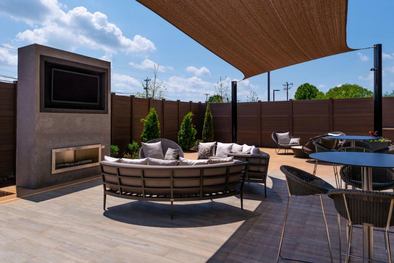 Courtyard By Marriott Charlotte Northlake Zewnętrze zdjęcie